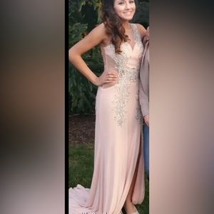 Formal dress that is a size 6. Only worn once and in great condition.